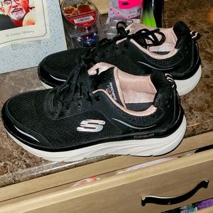 Sketchers shoes